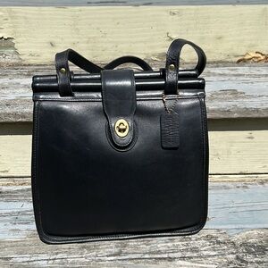 Coach Black Leather Vintage Tote Shoulderbag Handbag Y2K